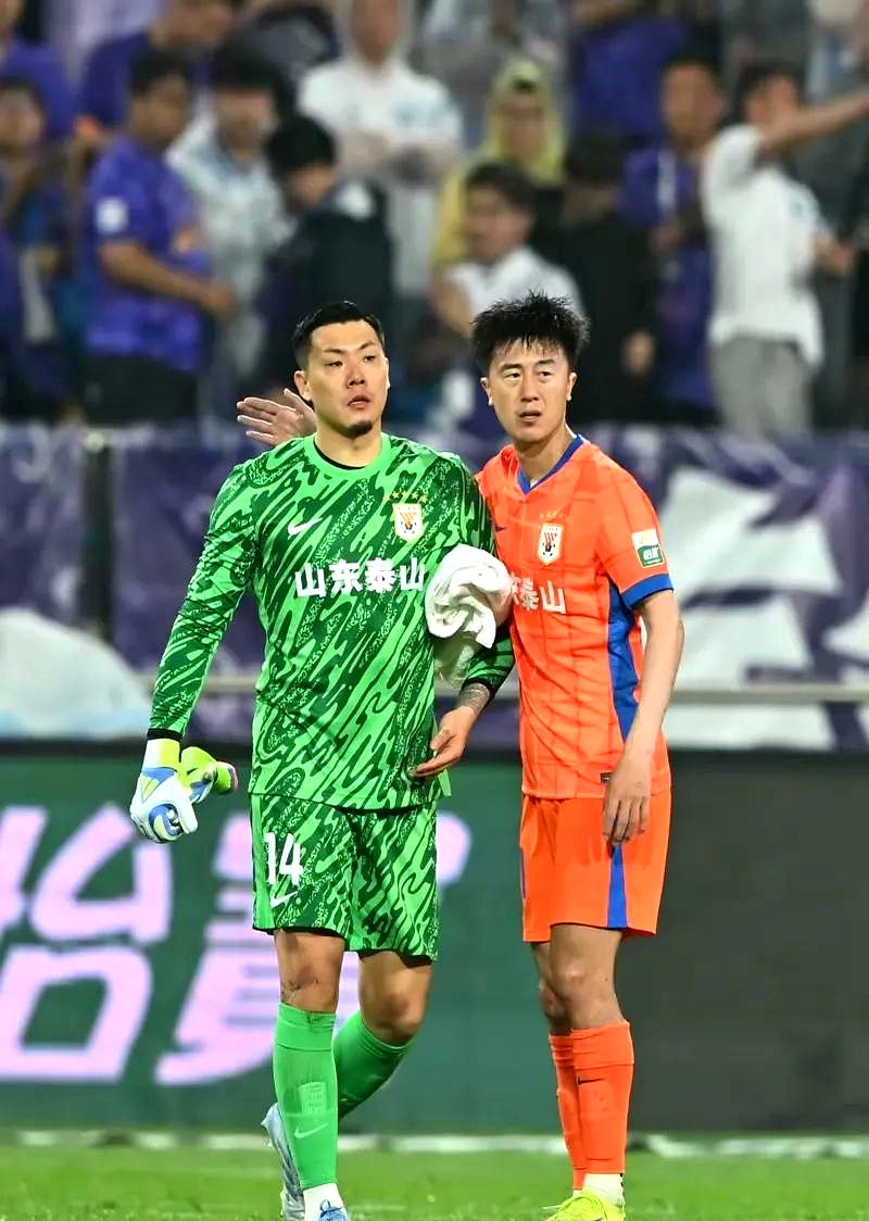 赛后山东泰山调整名单以备西甲，完成体检环节打磨，震撼外界，赛季目标并未改变的简单介绍